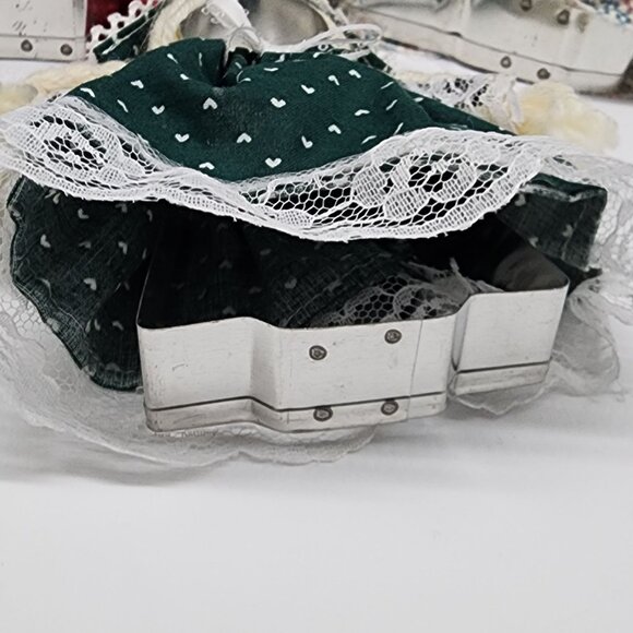 3 Cookie Cutter Handmade Prairie Rag Dolls on Gingerbread Girl - Picture 7 of 8